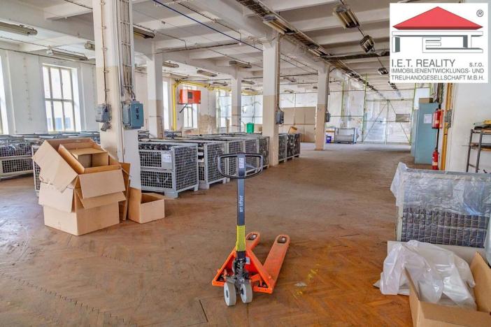 Prodej výrobních prostor, Aš, Selbská, 8650 m2