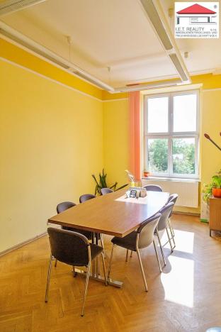 Prodej výrobních prostor, Aš, Selbská, 8650 m2